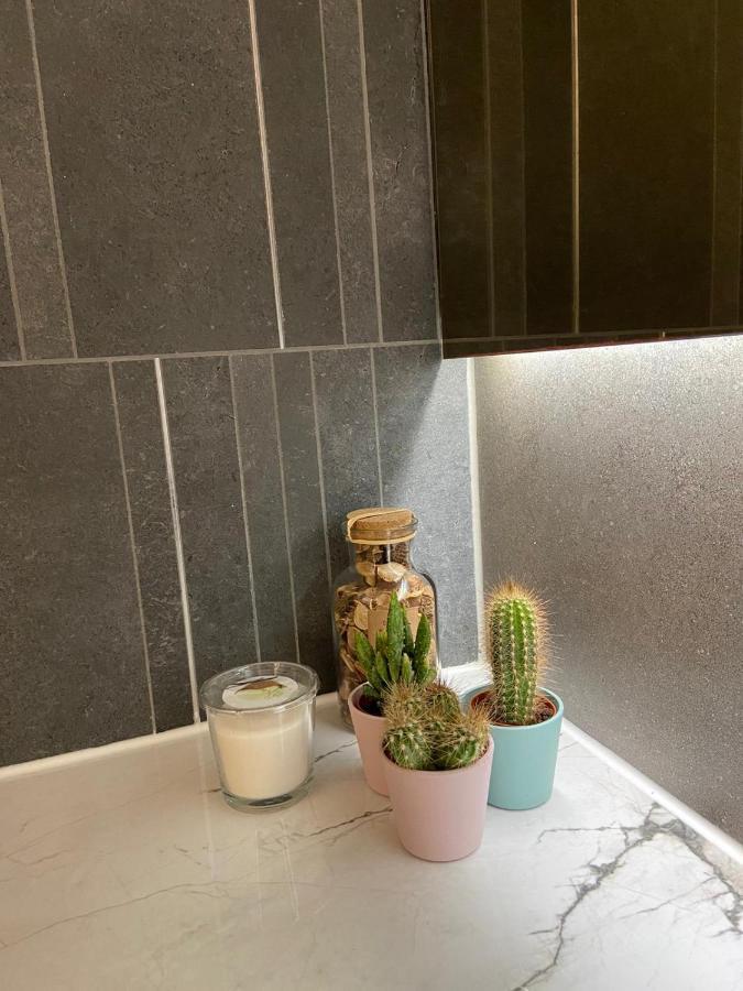 Qualis Apartament Braşov Buitenkant foto