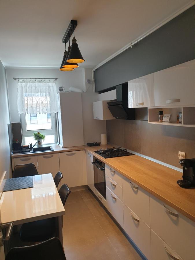 Qualis Apartament Braşov Buitenkant foto